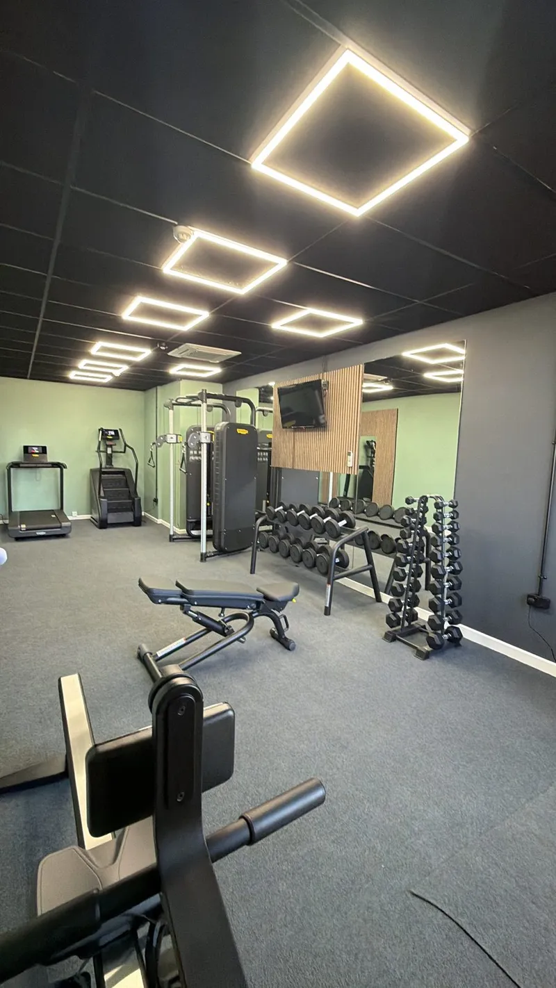 Dumbbell area under the light panels